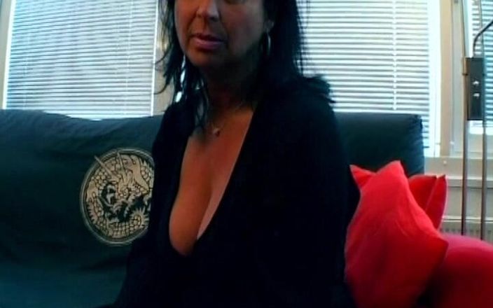 Busty German Sluts: CFNM deutsche sekretärin reitet chef im büro