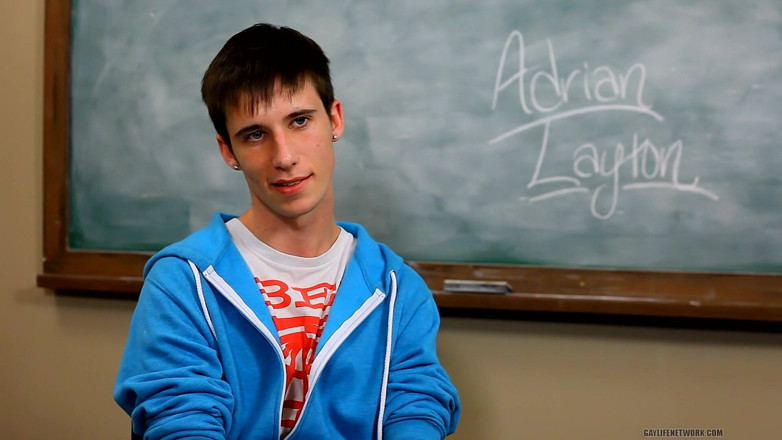 Teach Twinks: Intervievând-o pe drăguța Adrian