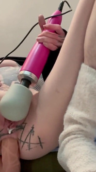 Hintern gepumpt, tiefes analficken &zitternder squirting-höhepunkt