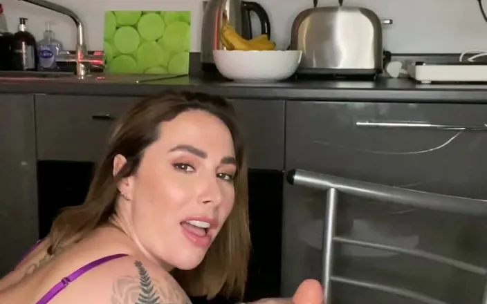 Paige Turnah: Paige Is Cheating on Her Husband by Fucking His Best...