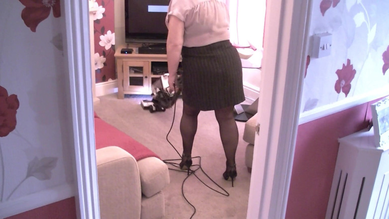 Julie Cunningham: Julie Cunningham housework for client