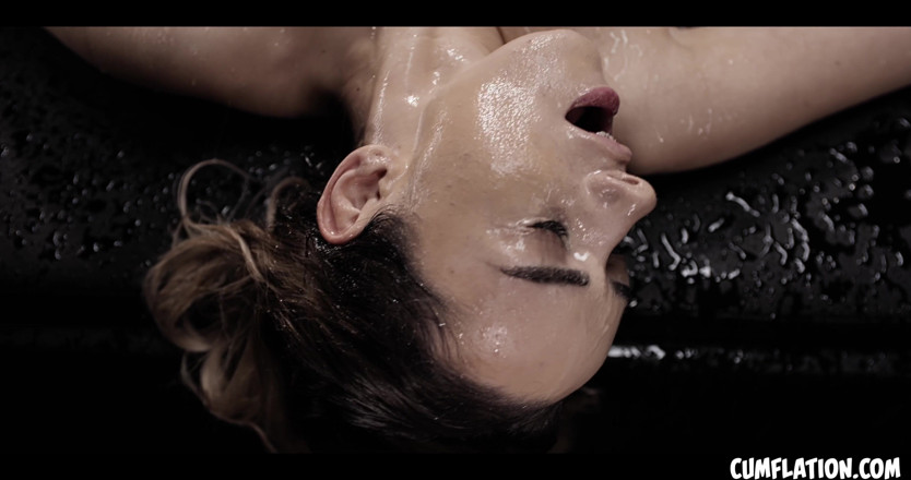 Cumflation: Stříkání Alice Zaffyre