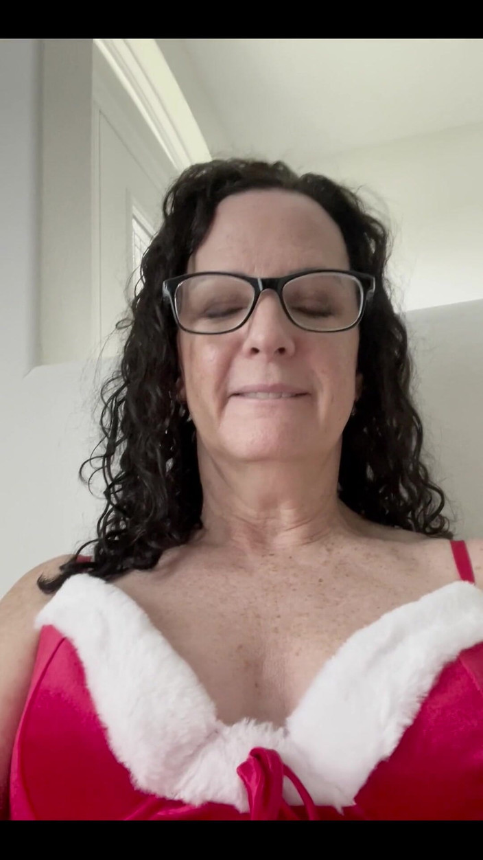 Beth Mc.Kenna: 它的圣诞日！！无论如何，对我来说都好！