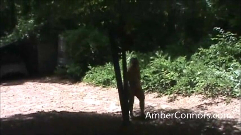 Amber Connors: Cortacésped