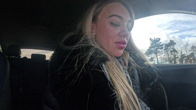 Beverly peach: My Hottest Piss in the Public Toilet!