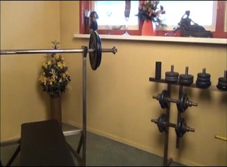 Flash Model Amateurs: Cute brunette teen sucks big wang in the gym