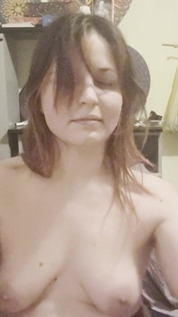 Samo bicie i uderzanie w twarz (własne wideo)