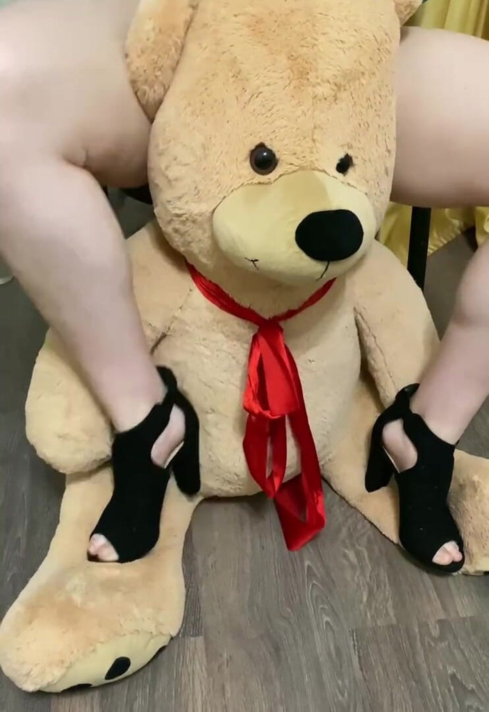 Supernasty: Moje nohy mají rády hrát špatné hry