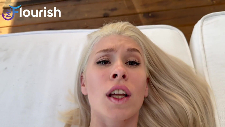The Flourish XXX: Anna Kovachenko Mrflourish'e 3 günlük tatil köyü turu yapıyor
