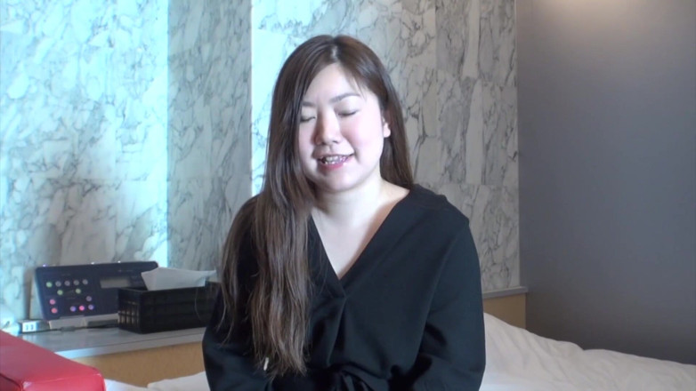 Japan Lust: Japon bayan çıplak amcığını maksimuma kadar azdırıyor