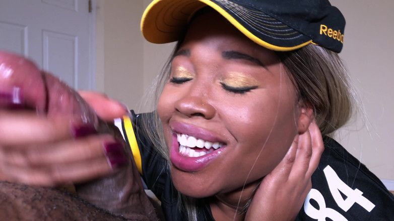 Super Hot Films: Um boquete preto e amarelo de Nina Rivera