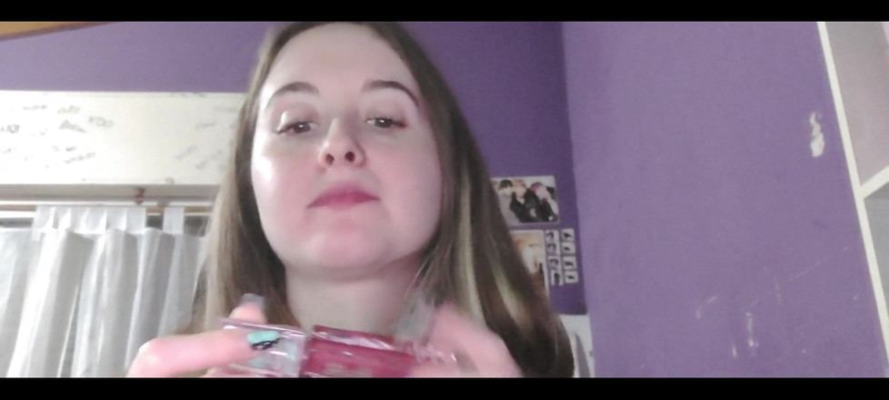 RavenHearth666VIP: Lipstik merah muda sebelum pulang dari rumah