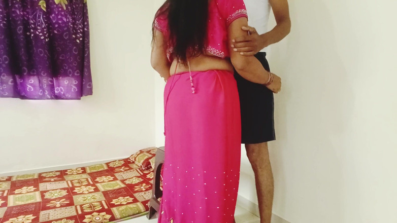 Riyagueen: Cumnatul Rhea Bhabhi a făcut sex în stil desi