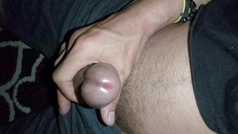 KingLeo: De zomertijd is eindelijk aangebroken en alle meiden hebben hun...