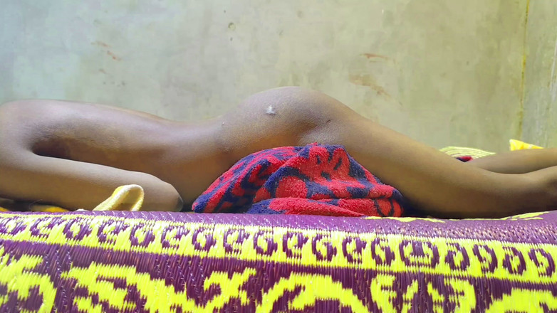 Ankush raj: Kongkek adik tiri awak di preteks berjalan di padang