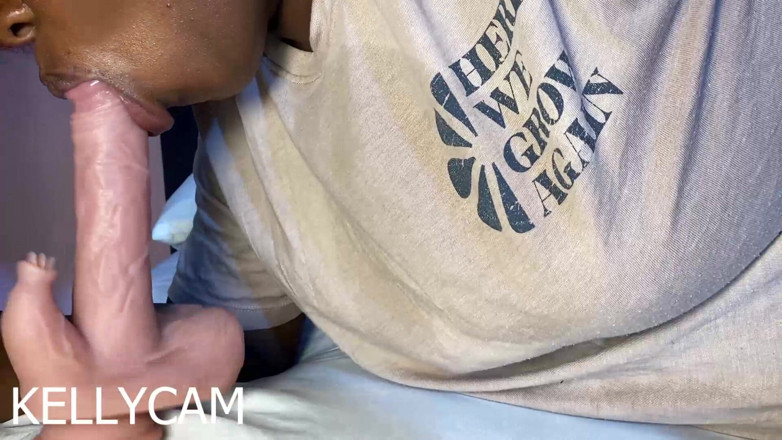 Kellycam: Masturbasi romantis sampai muncrat