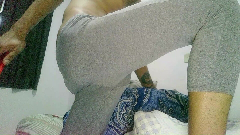 Virtual ToyBoy: Kıllı yaramaz gösteriş