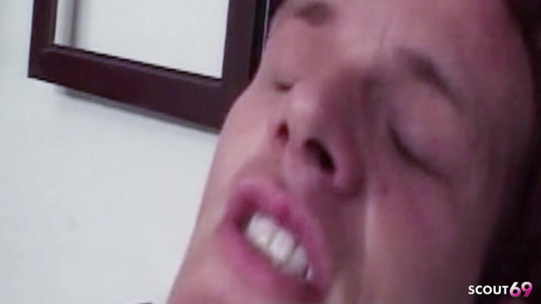 Shemale TS Collection: Černá Shemale Suzanna je ošukaná do těsného zadku při mezirasovém...