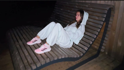 S-Wife Katy: Taşra kulübündeki evli bir güzeli ısınmak için odama gelmesi için konuştum.