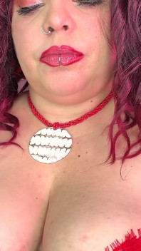 Valentine olizuje Sophia Sylvan Femdom POV