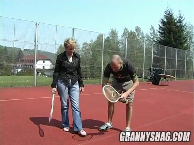 Granny Shag: Sex training on the tennis court
