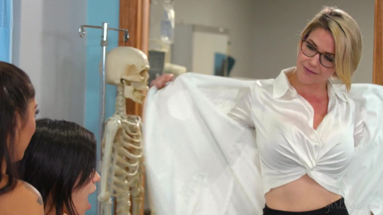 Girlsway: Lesbische milfs cory chase &amp; Sheena Ryder Scissor nachbars stief teen