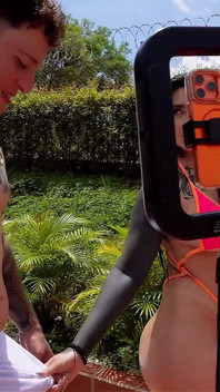 Conozco a Una Hermosa Chica Culona En Un Hotel Y Terminamos Follando Luego De Aceitar Su Cuerpo