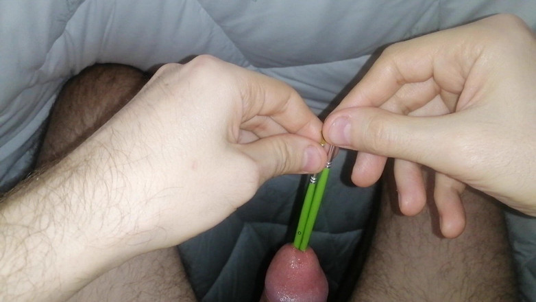 AlexDeSad: 我会把刷子插入。尿道拉伸