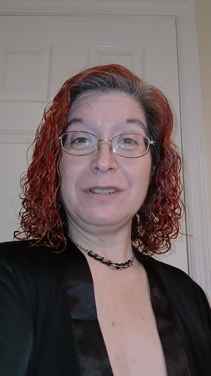 Elianna: Have My Pee and Lick My Wet Pussy