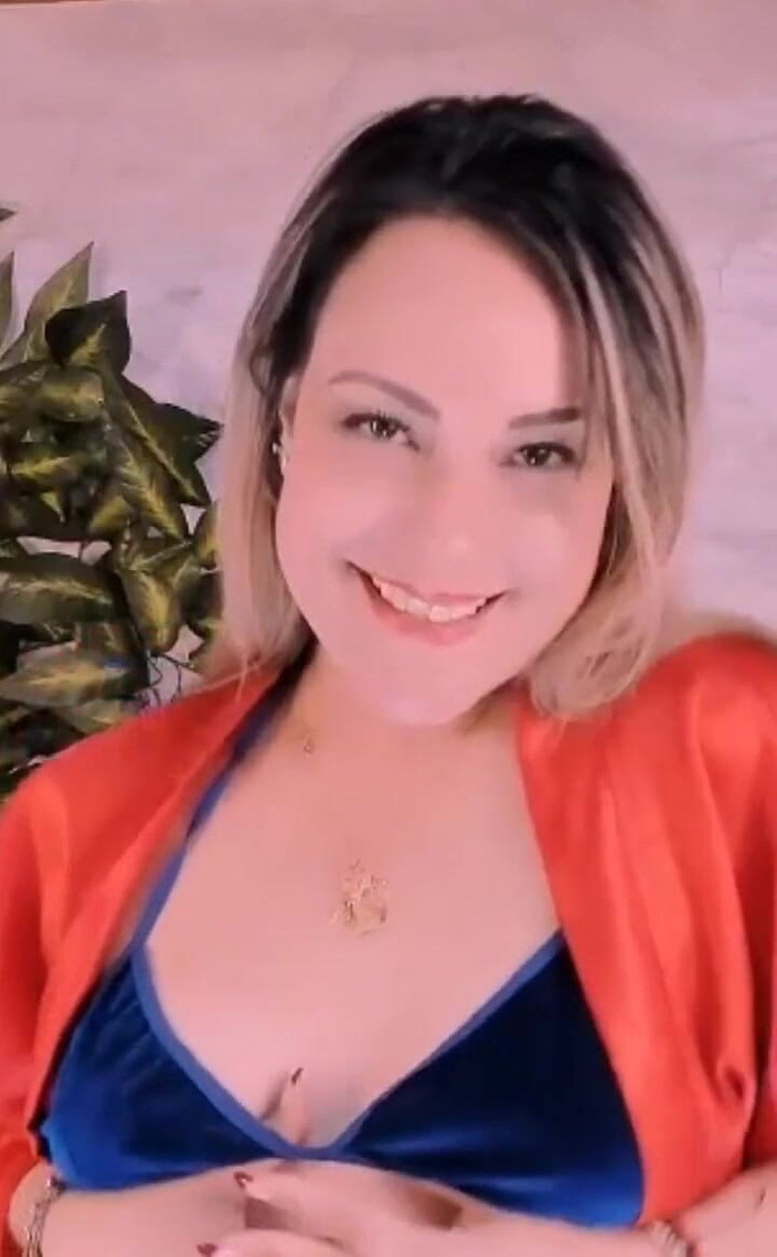 Miasincler: Mau berdansa sama gadis latina?