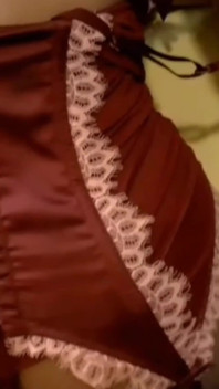 Papai me levou por trás em minha lingerie de cetim com minha amiga Jill