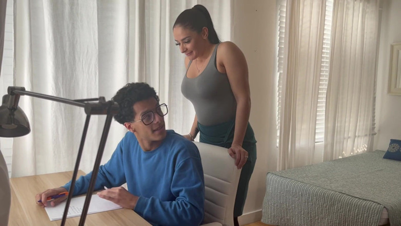 Pro Am Entertainment: Stepmom Rewards Her Stepson for Studying