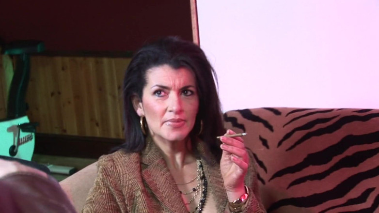 Real Life Cougars: Gorgeous experienced woman enjoys being fucked by two horny dudes