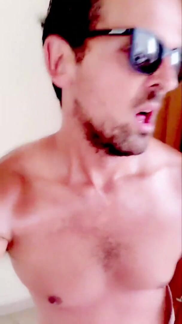 Slutboyben: Slutboyben Cam4 Exposed in Budapest