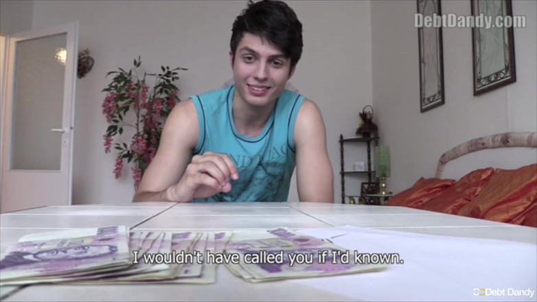 Twink pop studio: Twinkpop - il giovane gay succhia il cazzo per soldi