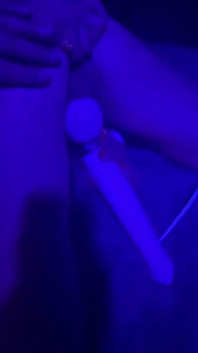 La sexy matrigna Andiamo al club dietro la schiena del marito