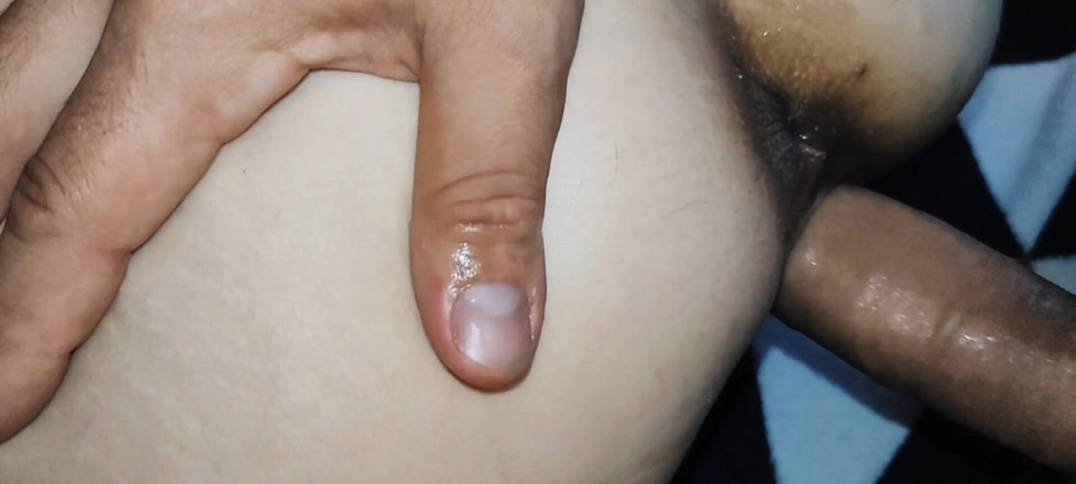 Hotlia: Soția a pregătit găurile cu jucării înainte de sex cu soțul...