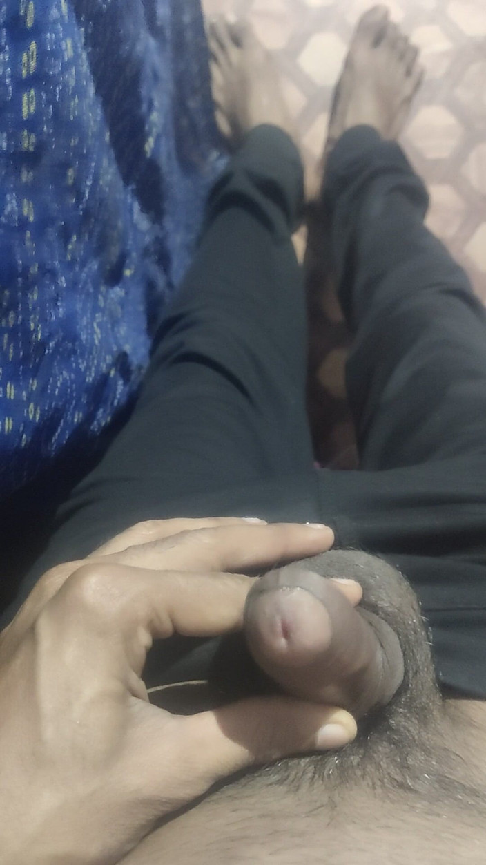 Gigolo Tv: Îmi sacrific penisul pentru tinerețea ta