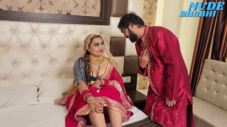 suryabhai: Couple de jeunes mariés, sodomie hardcore (audio hindi)