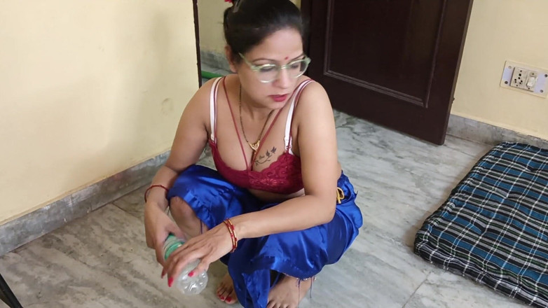 lust of milf: Hijastro follada duro por su madrastra