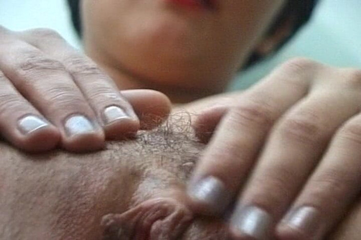 German Homemade: Close up Session with German Babe Who Likes to Spread...