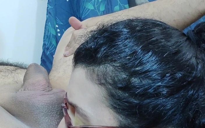 COLDANIVE: Istri seksi ngentot pantat suaminya pakai pegging dan seks anal