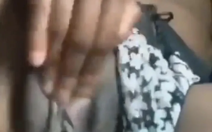 Barqueen: Watch Earthquake Pussi Cum Hard