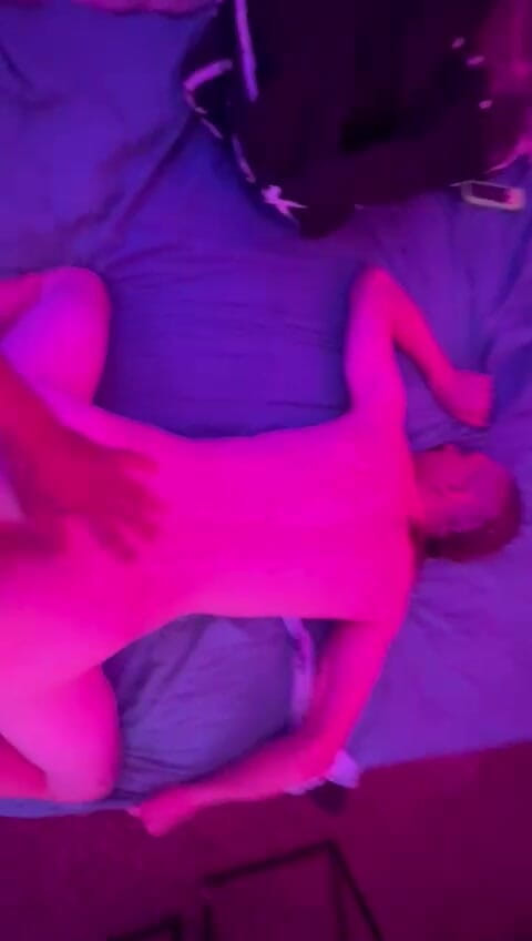 Swfltwunk: Papi ของกูใช้กูเพื่อความสุขของเขา