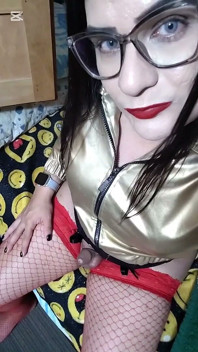 Vero Gets Slutty on Halloween