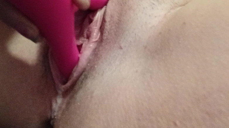 Icee mylf3: Apretado delicioso coño crema en vibrador