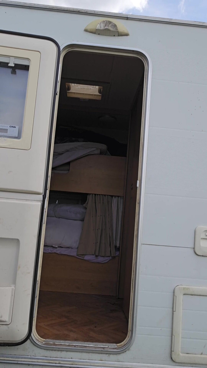 SSBBWLadyBrads: SSBBW Ladybrads Vs Caravan Door
