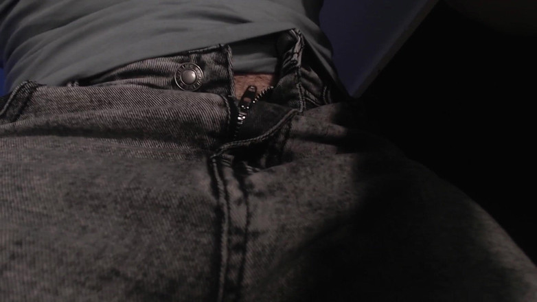 Hunky time: Das Alpha Mit Lederhandschuhen Dominiert