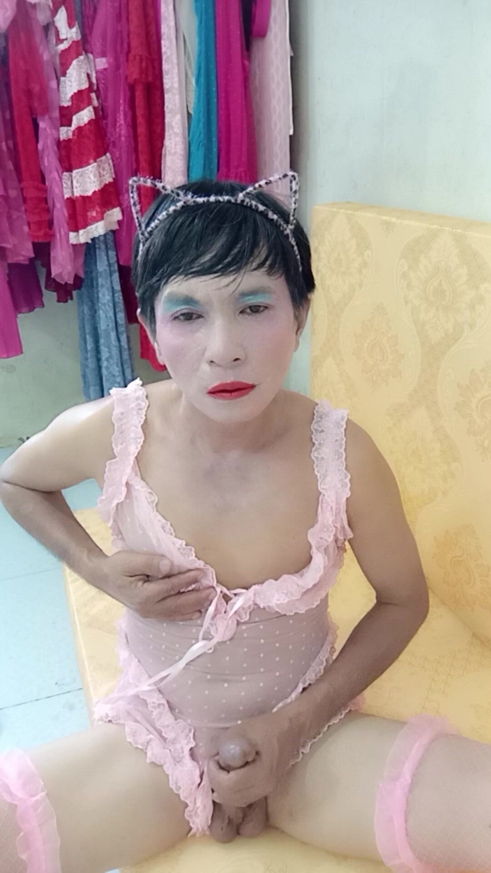 nguyen dang thien tri: Transsexuală purtând porno sexy în lenjerie care face dragoste să fută...