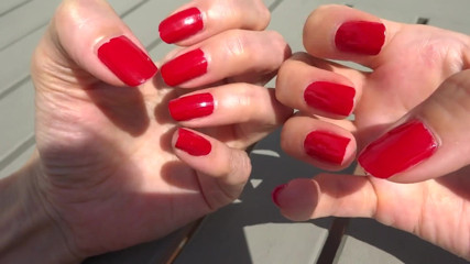 Lady Victoria Valente: Kuku merah sangat cantik - kuku semula jadi yang panjang!